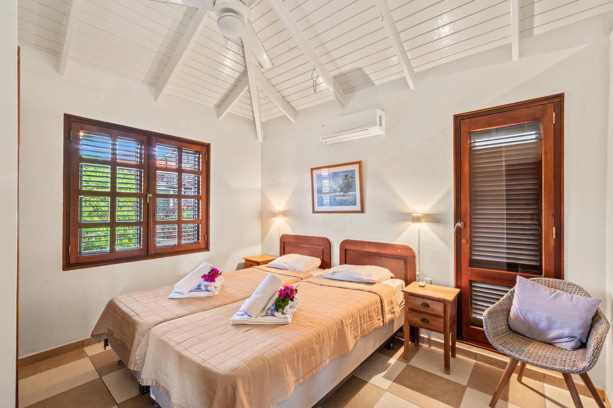 Blue Bay Villa'S Bagian luar foto