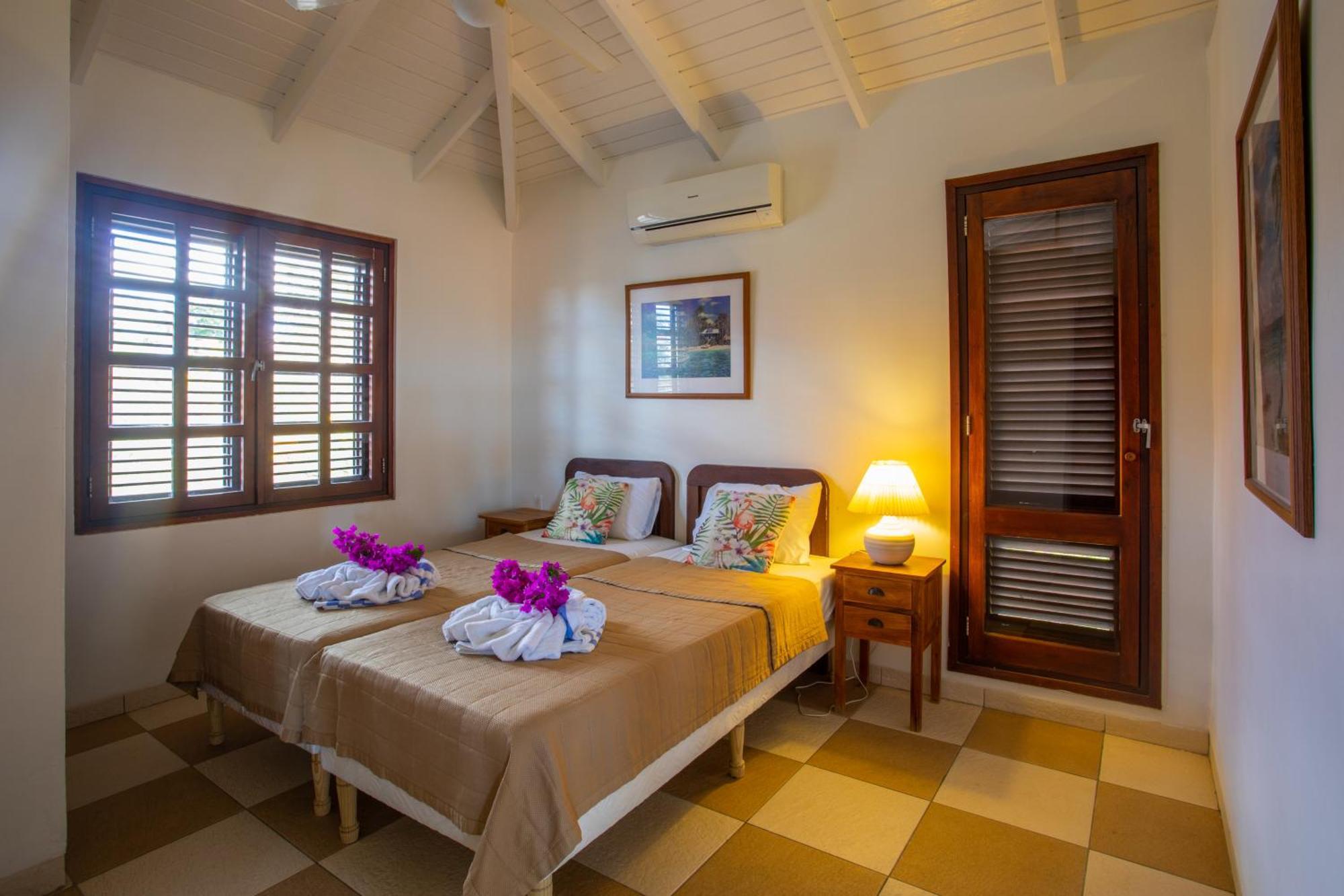 Blue Bay Villa'S Bagian luar foto