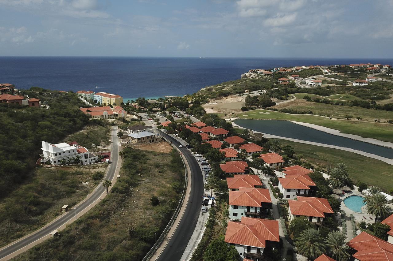 Blue Bay Villa'S Bagian luar foto